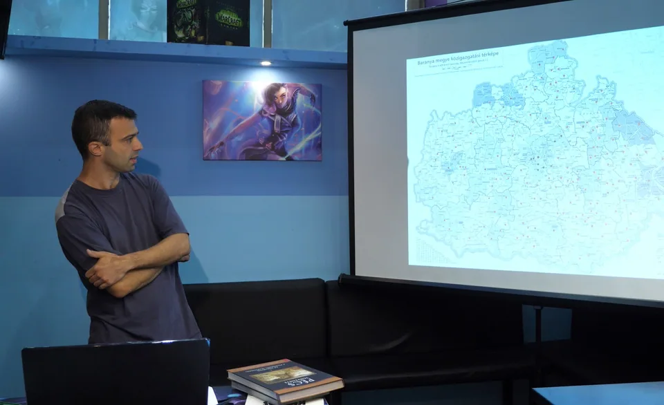 Erdős Zoltán: Hogyan ír(j)unk helytörténetet. A baranyai településtörténeti irodalom módszertani és társadalomtörténeti tanulságai (videó)