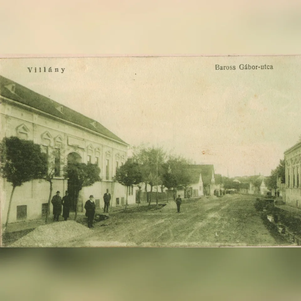 A villányi Baross Gábor utca az 1900-as évek elején
