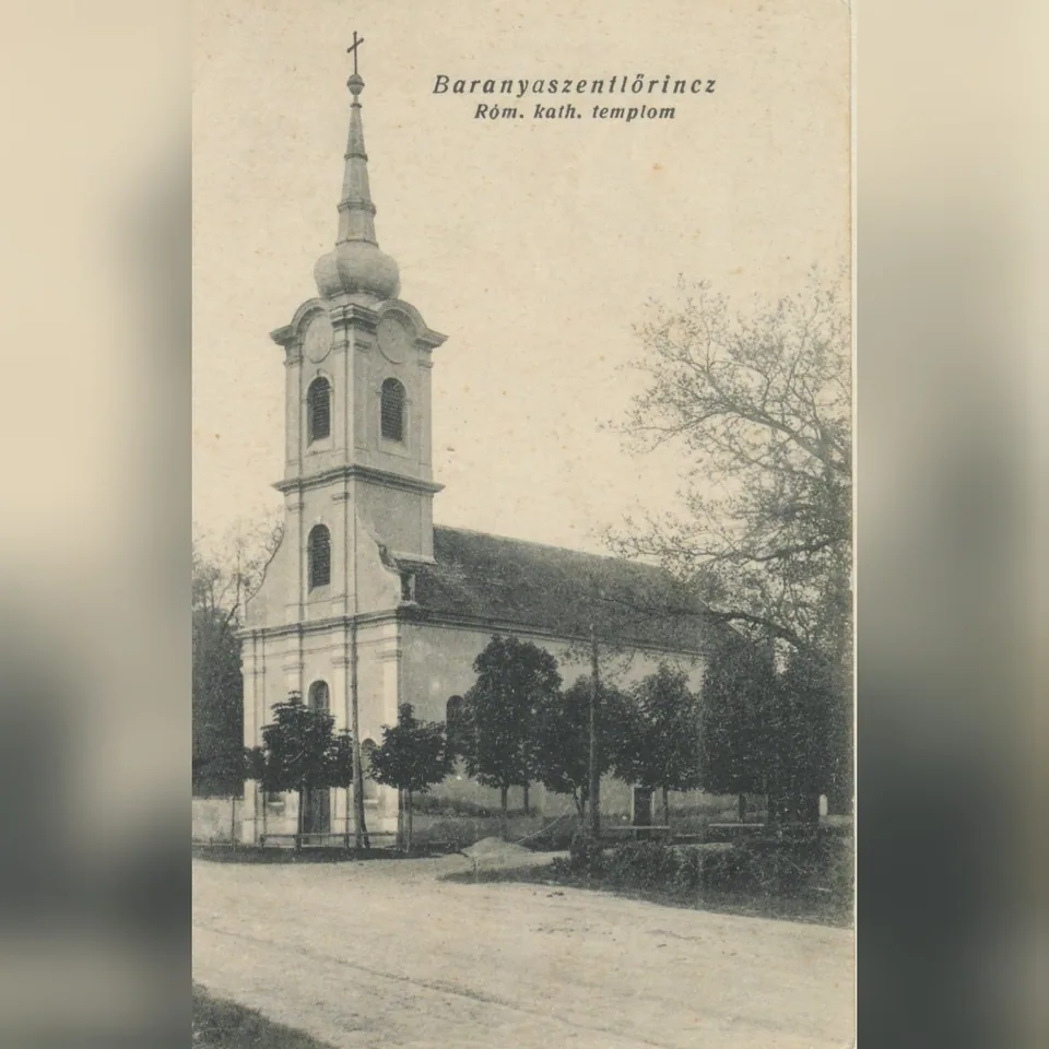 A szentlőrinci római katolikus templom az 1930-as években, korabeli képeslapon