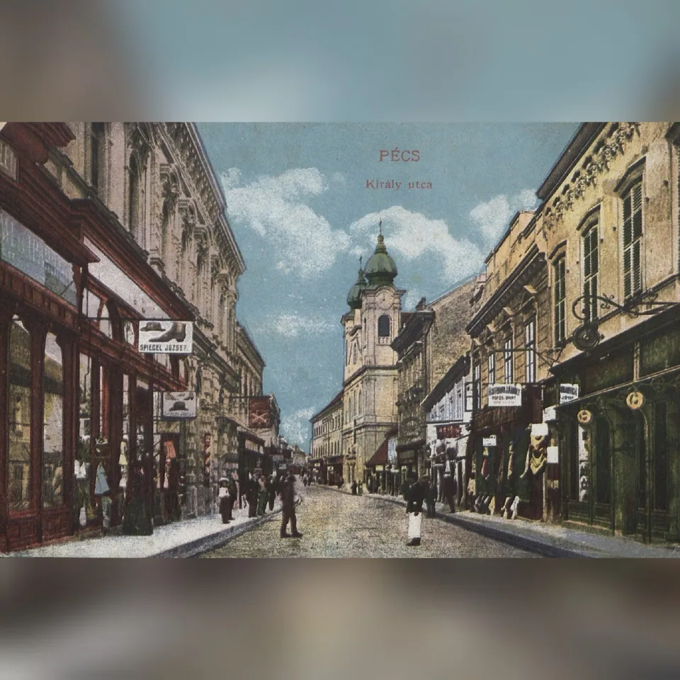 A pécsi Király utca 1917 körül, korabeli képeslapon