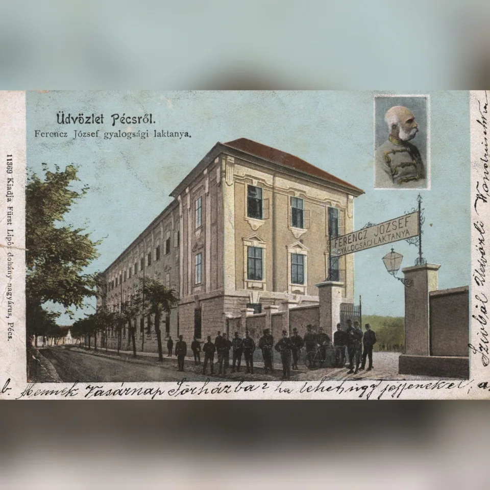 A pécsi Ferenc József laktanya épülete a Rókus utcában az első világháború előtti időszakban