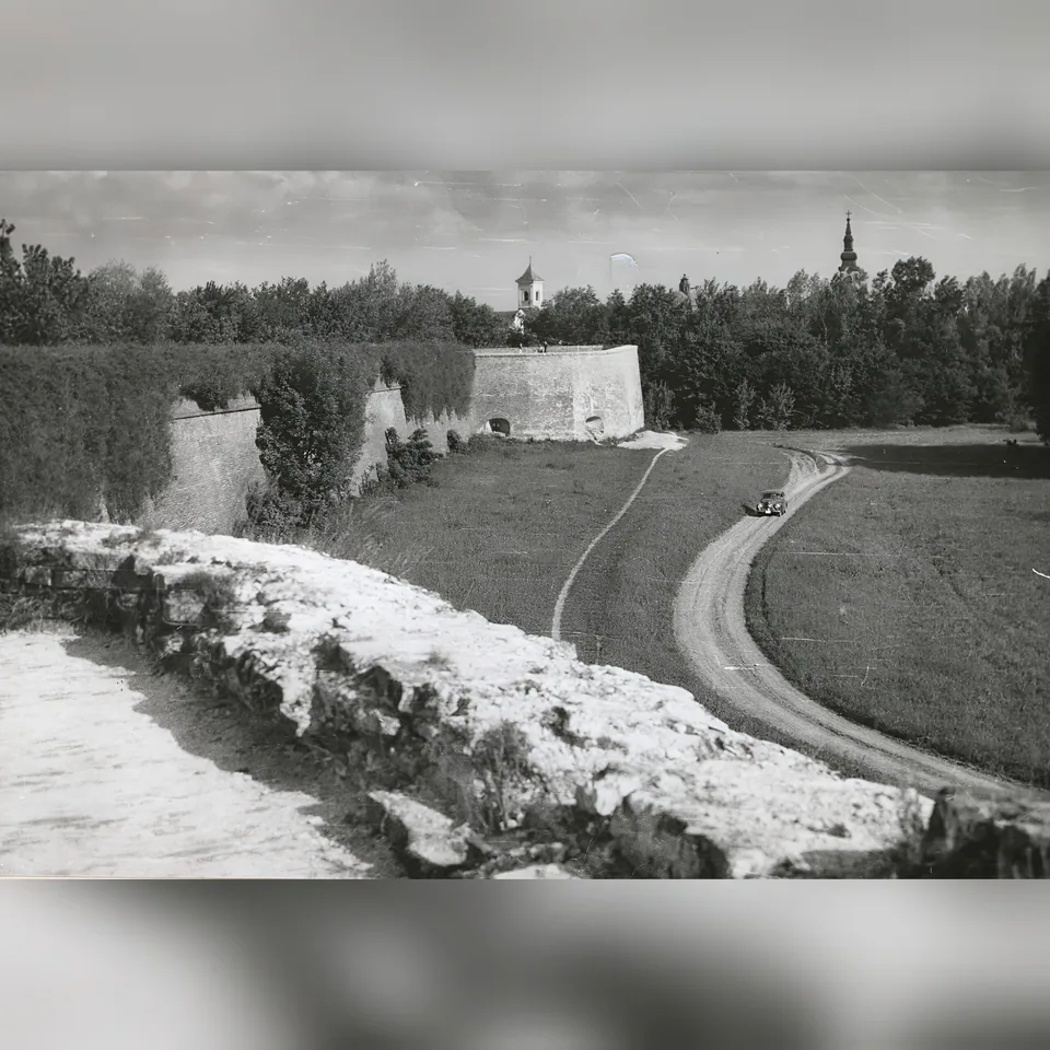A szigetvári vár nyugati fala egy 1966 körül készült fényképen