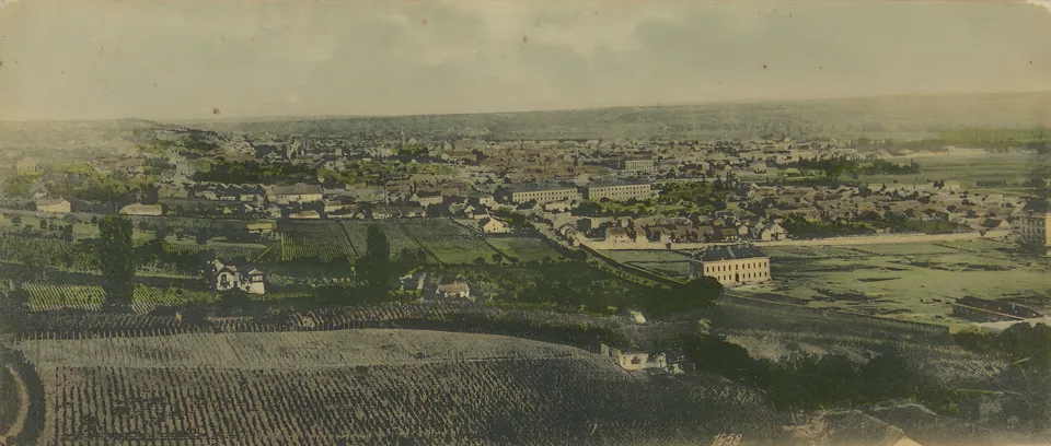 Pécs látképe a 19–20. század fordulóján, egy 1900-ban postára adott képeslapon