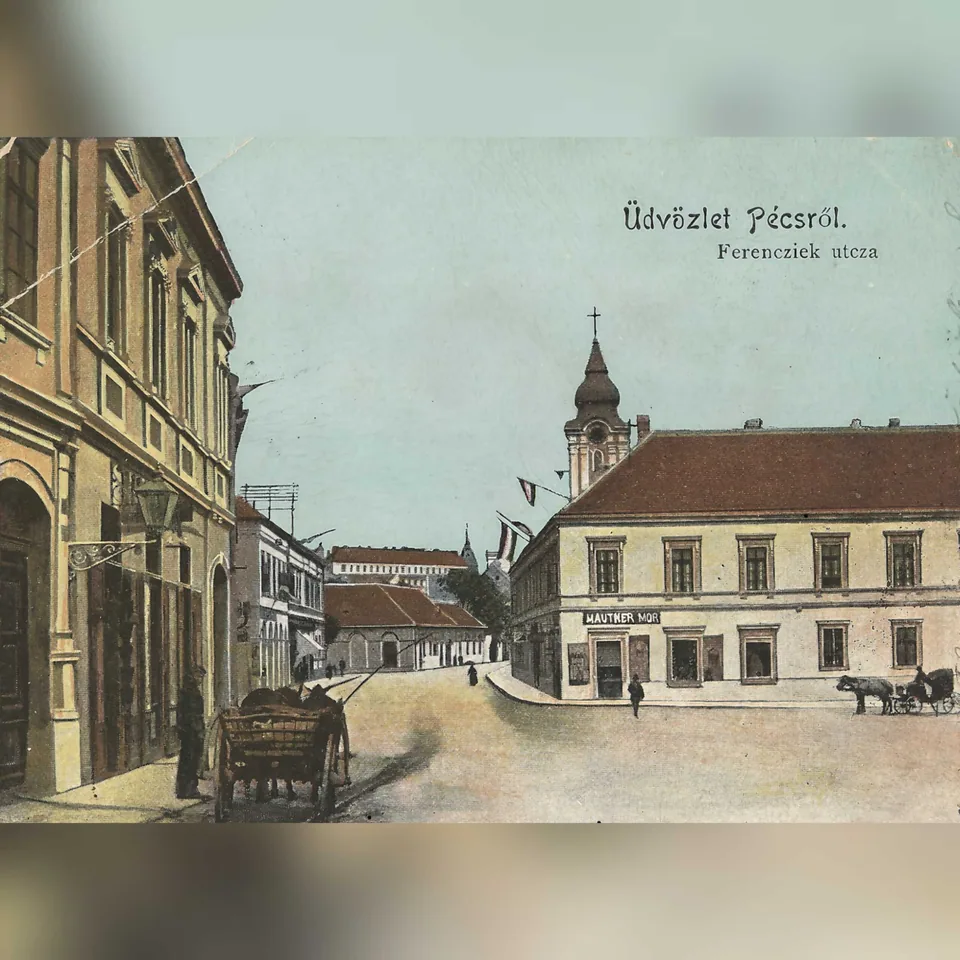 A Ferencesek utcája a Szigeti országút felől nézve Pécsett, feltehetően 1890-es évekbeli képeslapon