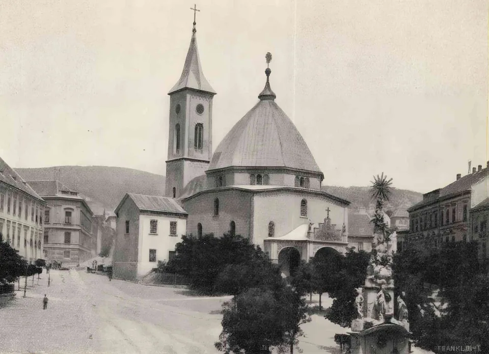 A pécsi Széchenyi tér a dzsámival egy 1907-ben megjelent felvételen