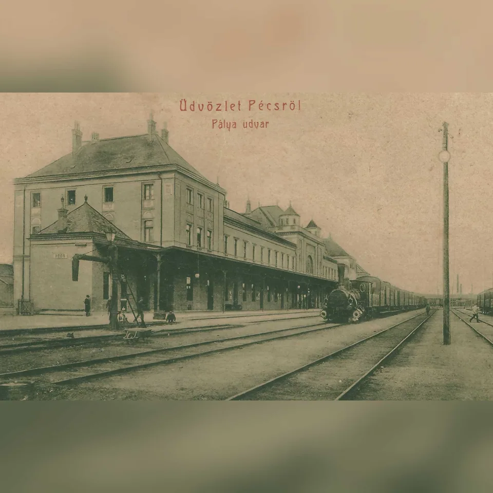 A pécsi vasútállomás az első világháború előtti években, korabeli levelezőlapon